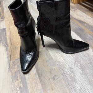 Steve Madden Black Snakeskin Women's Ankle Boots